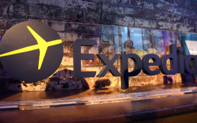 Expedia near deal to sell stake to private-equity firms