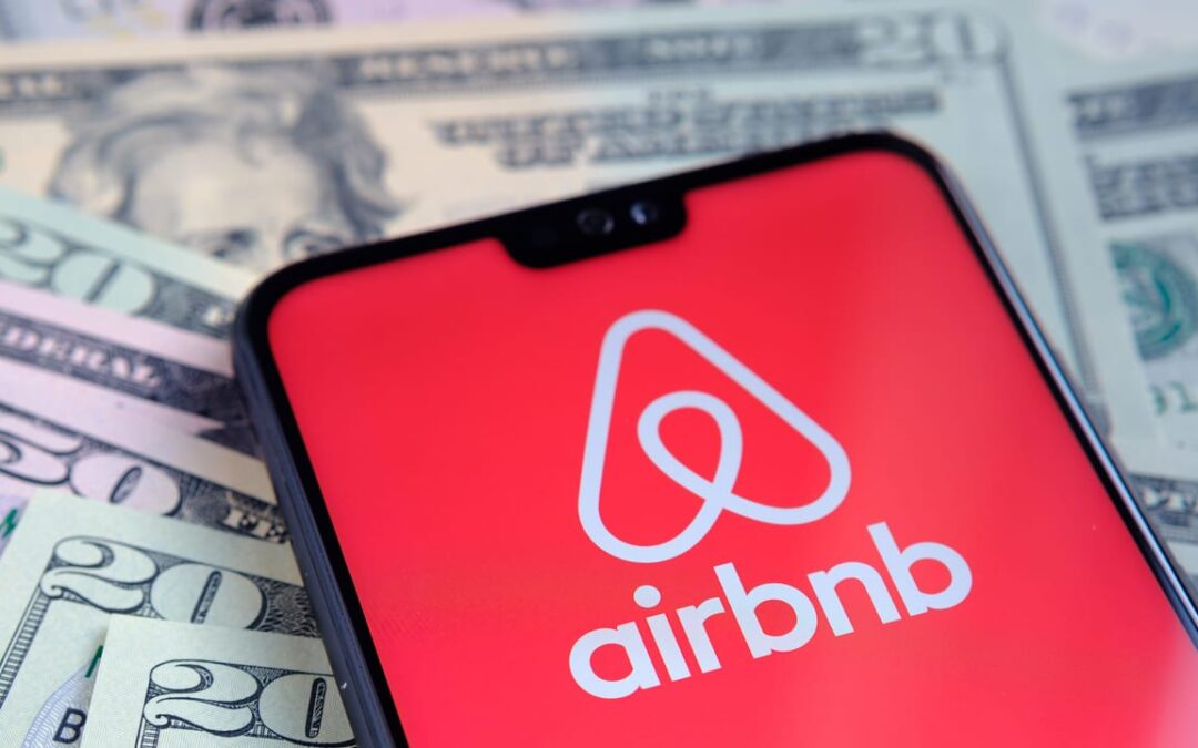 Airbnb’s IPO soars, clinching a valuation of $100 billion