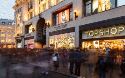 US giants size up £400m bid for Topshop empire: private equity titans battle for Arcadia