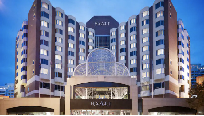 Hyatt plans to buy Apple Leisure Group from KKR and KSL Capital for $2.7bn