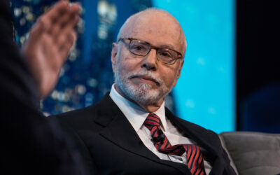 Elliott Seeks Over $2bn War Chest for Private Equity Deals