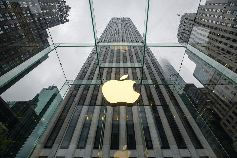 Apple investors look for AI clarity and tariff resilience as private equity confidence endures
